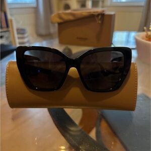 Burberry Women’s sunglasses